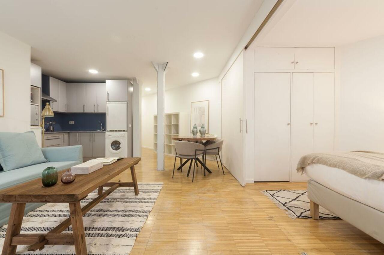 Bright & Cosy Studio In Puerta Del Sol By Allo Housing. マドリード エクステリア 写真
